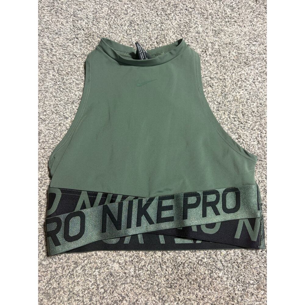 Nike Pro womens small athletic crop top